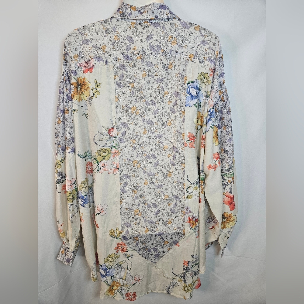 POL Floral Patchwork Button Front Blouse Top S/M … - image 4
